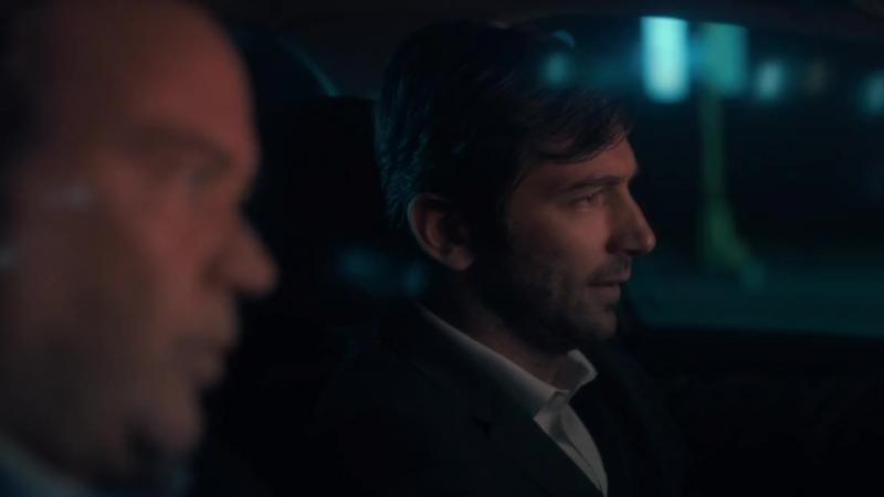 Кадры из сериала Призраки дома на холме (2018)